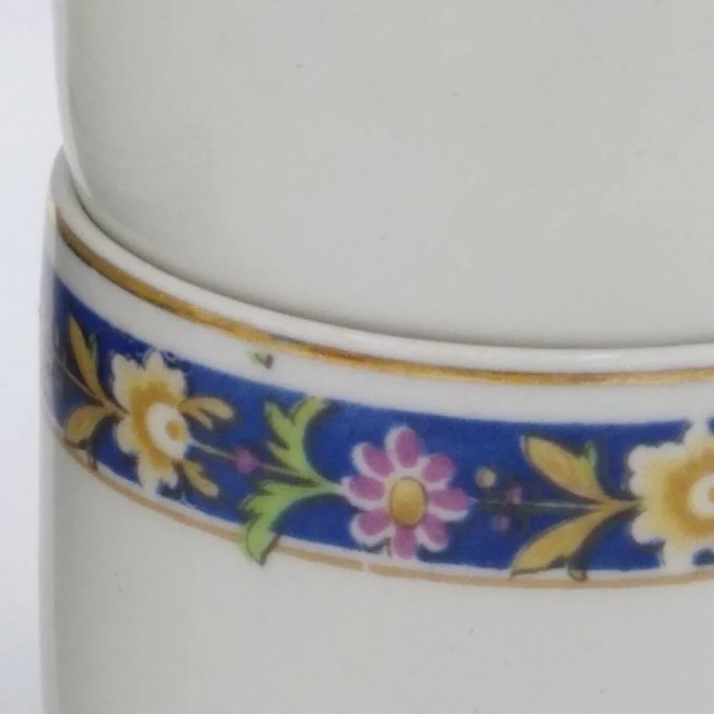 Johnson Brothers Oakworth Demitasse Gilt Gold Floral Tea Cups Set 4 Antique Vtg